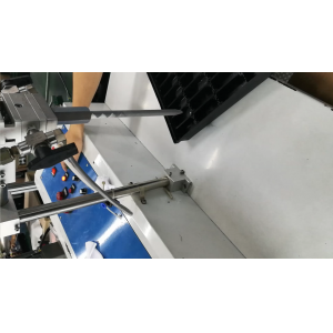 半自动灌胶机案例视频-电子硅胶灌胶机-点胶机灌胶机生产