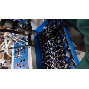 半自动灌胶机案例视频14-点胶机灌胶机生产